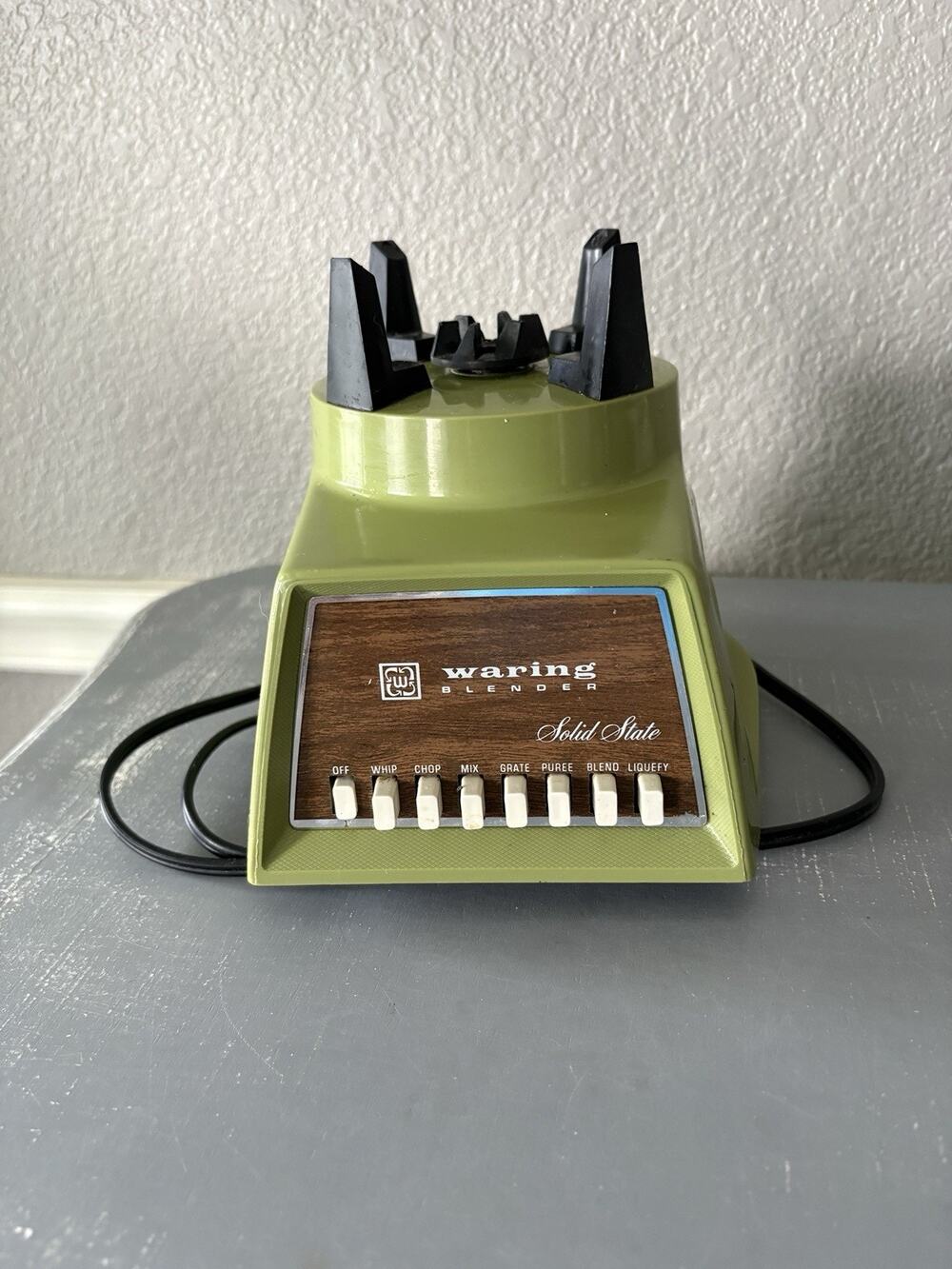 Avocado 70's Waring Blender 1186 Solid State CCW-8 USA "MOTOR BASE ONLY" Runs